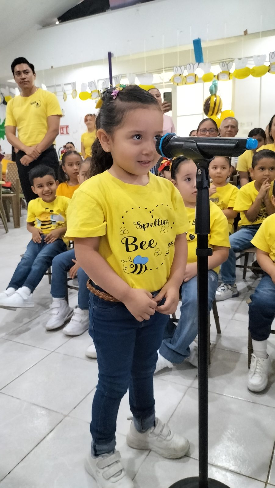 Alumna en el concurso de Spelling Bee